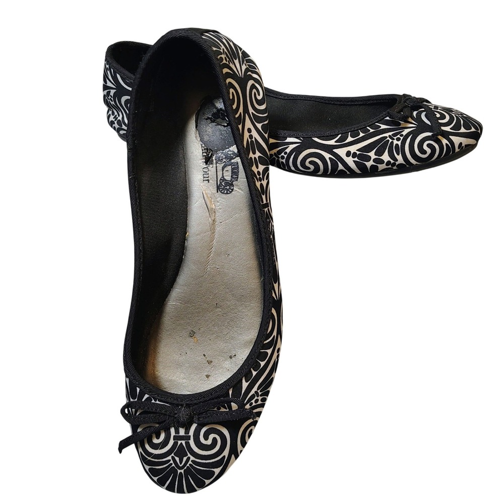 Coach and Four Womens 7 Black White Damask Scroll Fabric Ballet Flats Bow